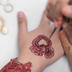 Confezione da 12 Coni di Henné Naturale al 100% per Colorazione Capelli, Crema per Body Art Naturale, Formula Erboristica Senza Ammoniaca, Rosso Ciliegia - Product Image 3