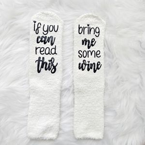 Invierno grueso cálido esponjoso Coral terciopelo dormir calcetines borrosos si puedes leer esto <span class=keywords><strong>tráeme</strong></span> algunos calcetines acogedores de mujer de vino - Product Image 6