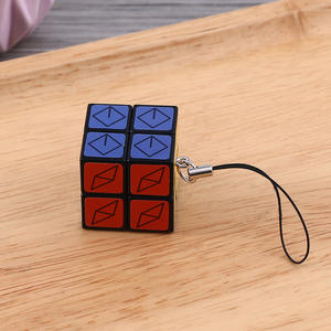 Mini Cubo de Rubik 3x3, Llavero de Juguete, Colgante de Forma Irregular de 3.5cm, Rompecabezas para Niños, Regalo Unisex - Product Image 2