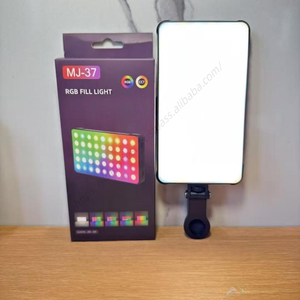 Luz de Relleno LED RGB MJ-37 al por Mayor, 3000-6500K CRI ≥80, Portátil para Celular con Clip para Grabar Videos - Product Image 3