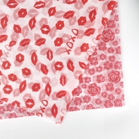 Desain Kertas Pembungkus Kado Valentine yang Dipersonalisasi, Tahan Air, Motif Hati Cinta Bibir Merah