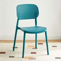 Chaise de bistrot empilable, légère, durable, résistante à l'eau, facile à nettoyer, design moderne, pour café et restaurant.