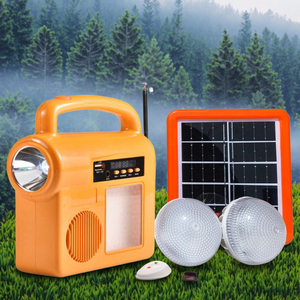 Oem/ODM mini năng lượng mặt trời LED Bộ dụng cụ ánh sáng khẩn cấp hệ thống chiếu sáng với FM Bluetooth ngân hàng điện với đèn pin cho cắm trại - Product Image 1