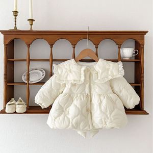 Adorabile Cappotto Invernale per Bambine in Misto Cotone Trapuntato con Volant, Fiocco sul Retro, Fodera in <span class=keywords><strong>Pile</strong></span> e Bottoni - Product Image 2