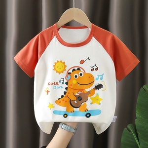 Camiseta de algodón de verano a la moda para niños con estampados de dinosaurios y animales en varios colores, tops infantiles con mezcla aleatoria de diseños. - Product Image 2