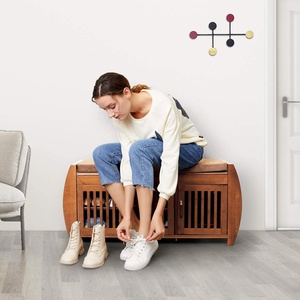 Table <span class=keywords><strong>de</strong></span> <span class=keywords><strong>rangement</strong></span> avec <span class=keywords><strong>casier</strong></span> caché en bambou rembourré amovible utilisé comme étagère à chaussures Armoire d'entrée en bois - Product Image 4