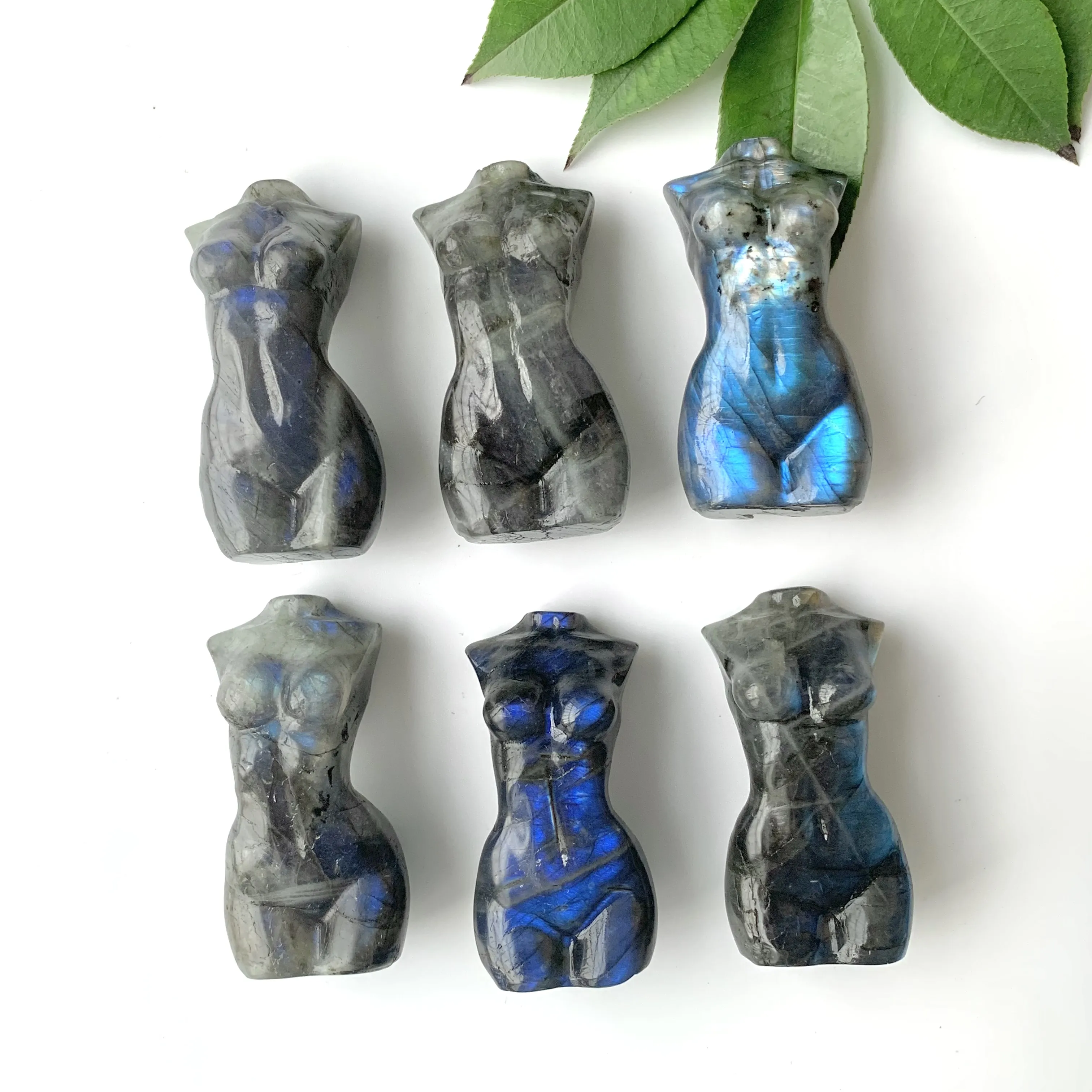 טבעי אבן נחמד כחול פלאש ברדוריט יד גילופי מודל נשי גוף