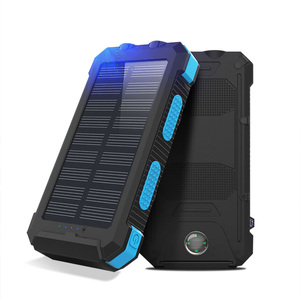 Banco de Energía Solar Portátil para Exteriores de 20000 mAh <span class=keywords><strong>con</strong></span> <span class=keywords><strong>Linterna</strong></span> y Cable de <span class=keywords><strong>Carga</strong></span>, Entrada: Micro USB y Tipo-C - Product Image 1
