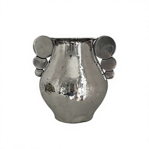 Macetas de Metal Plateadas con Diseño Clásico para Decoración de Mesa en Sala de Estar o Dormitorio, Floreros Metálicos Modernos para el Hogar - Product Image 1