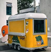 Camion de restauration mobile personnalisé pour café, hamburgers, glaces et restauration rapide à Dubaï, Émirats arabes unis