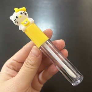 ISMAN Tubes de brillant à lèvres vides de 3 ml, motif chaton de dessin animé, contenants mignons pour huile à lèvres en forme d'animal, emballage de maquillage pour enfants, logo personnalisé - Product Image 5