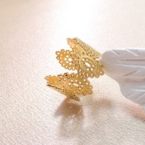 Anillo Elegante de Estilo Japonés y Coreano Retro de Alta Calidad para Mujer, con Flores Huecas y Circonitas, Color Inalterable, Joyería de Boda de Plata de Ley - Product Image 2