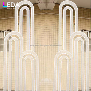 LEDA Iluminador LED Boda Decoración arqueada Props Material de PVC Ideal para eventos en interiores y exteriores - Product Image 3