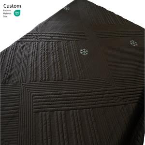 الأكثر مبيعاً وسادة واقية مبطنة باللون الأزرق الداكن من البوليستر بحجم مزدوج مع ماكينة تصفيح من البولي يورثين الحراري قابلة للغسل - Product Image 2