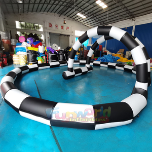 Pista inflable gigante para carreras de zorb balls y didi cars, para fiestas y eventos infantiles al aire libre. - Product Image 2