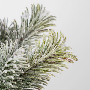 Co-Arts Import Brush Frost Table Top Árbol de Navidad con base de bolsa de arpillera roja - Product Image 5