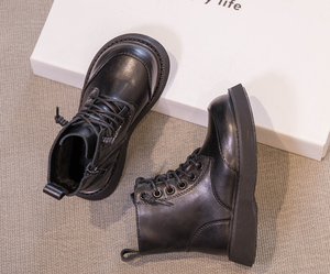 Vente en gros de bottes en cuir de vache véritable noir à semelle souple pour bébé, chaussures en cuir pour garçon et fille - Product Image 5