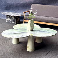 Table basse de luxe à socle bas en marbre vert clair, pierre naturelle nordique, décorative et faite à la main pour salon, design moderne