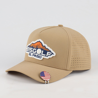 Casquette de golf tendance à visière incurvée personnalisée avec patch de marque en PVC, fermeture snapback et badge de visière élégant, casquette de sport d'extérieur performante