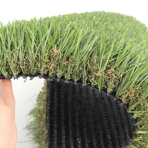 Gazon artificiel professionnel de haute densité, résistant aux UV et imperméable, pour la décoration de jardin et de cour, adapté à l'intérieur et à l'extérieur. - Product Image 1