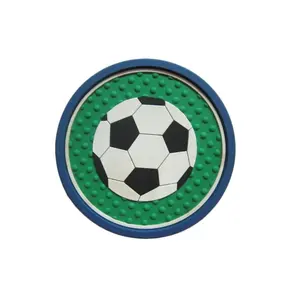2020 sous-verre en caoutchouc de conception de football en pvc souple anti-dérapant avec logo personnalisé