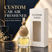Diffuseur de parfum suspendu pour voiture, décoration intérieure, diffuseur en verre, bouchon en bois, pendentif personnalisé, fourniture en gros OEM ODM pour véhicules