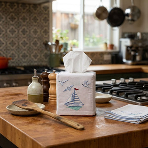 Boîte à mouchoirs carrée en tissu bleu brodé 100% coton de haute qualité pour la décoration de la maison ou de l'hôtel - Product Image 4