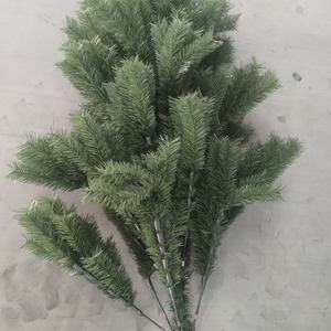 Ornements d'arbre de Noël personnalisés Décorations écologiques artificielles en PVC PE de couleurs mélangées Prix du fabricant - Product Image 5