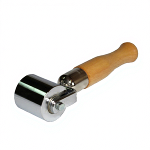 Herramienta de Adhesión para Techos de Grado Industrial con Mango de Madera y Rodillo de Acero para Pisos, Modelo JSY 928IR, OEM Personalizado para Uso Industrial - Product Image 1
