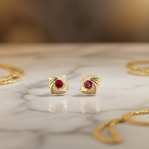 Orecchini a lobo Dolce & Gabbana con rubino, in oro 18 carati, con diamante rotondo incastonato a griffe, gioielli di lusso da donna per matrimonio - Product Image 2