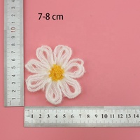 Patch brodé fleur 3D multicolore en mohair, motif marguerite, fait main au crochet, à coudre pour chapeau, vêtement, sac et décoration artisanale – Vente en gros