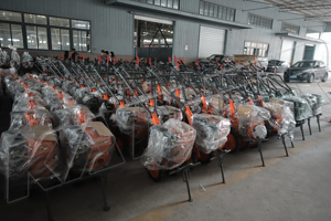 Agricultural Machinery Equipment Mini Land Cultivation Machine 2 Wheel Power Tiller Weeder <strong>Cultivator</strong> Walking Hand Tractor Price - Product Image 6