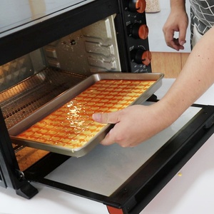แม่พิมพ์ซิลิโคนสำหรับทำขนมสุนัขเกรดอาหาร OEM ODM แม่พิมพ์ช็อกโกแลต แม่พิมพ์เค้กซิลิโคน อุปกรณ์อบขนมสำหรับตกแต่งเค้ก - Product Image 4