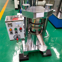 Presse hydraulique robuste pour huile, équipement de pressage à basse température pour la production d'huile de noix de haute valeur