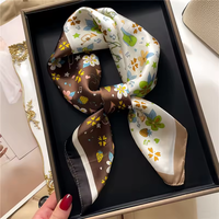 Zifeng OME 70 petit parfum foulard carré en soie foulard en soie Satin professionnel nouvelle écharpe de cheveux imprimée