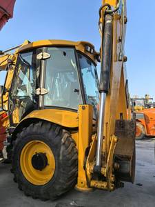 Chargeuse-pelleteuse JCB 3CX 4x4 d'occasion, d'origine britannique, 9 tonnes, modèle 2023, polyvalente, tracteur à roues, excavatrice, chargeuse-compacteuse, pour usage municipal - Product Image 5