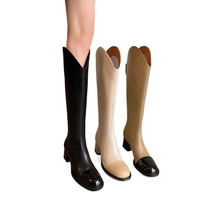 Nouvelles bottes longues d'hiver pour femme, style coréen inspiré, col en V, talon épais, effet rehausseur de taille, tige haute