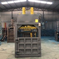 Presse à balles hydraulique verticale entièrement automatique 10T-100T pour déchets plastiques, cartons, verres et canettes
