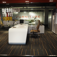 Ventes directes d'usine Nouveau mobilier de bureau moderne Derniers modèles de bureau Directeur de bureau Directeur de bureau en forme de L Table de patron en MDF