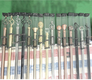 Asta Telescopica Regolabile per Tende Stile Romano, Palo Estensibile in Metallo per Drappeggi con Finali Decorativi, Staffe e Anelli per Finestre - Product Image 1