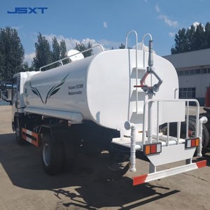 Camión <span class=keywords><strong>Cisterna</strong></span> <span class=keywords><strong>de</strong></span> <span class=keywords><strong>Agua</strong></span> Usado Sinotruk Howo 4x2 <span class=keywords><strong>de</strong></span> 8cbm con Transmisión Manual - Product Image 6