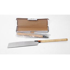 605 mm 65 #   Serrucho japonés de mano con mango de ratán y bambú - Product Image 1