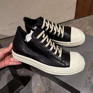 Chaussures en cuir véritable décontractées de créateur, baskets de luxe, baskets à lacets à la cheville, baskets à fermeture éclair, chaussures plates à tige haute, bottes à la cheville noires pour hommes - Product Image 6