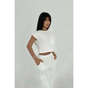 Pantalon de costume blanc pour femme avec détail poche - Product Image 2