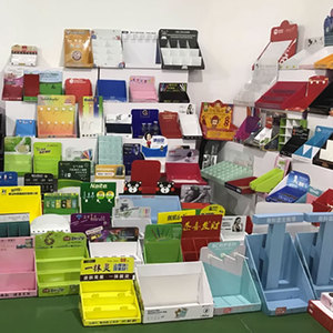 Exhibidor Desmontable de Varios Niveles <span class=keywords><strong>con</strong></span> <span class=keywords><strong>Estantes</strong></span> de <span class=keywords><strong>PVC</strong></span> Ecológico Resistentes al Agua para Supermercados y Tiendas Minoristas - Product Image 3