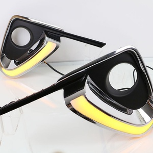 Feux de jour à LED modifiés TYPY pour voiture avec clignotant jaune et feu antibrouillard pour Toyota Fortuner 2015-2017 - Product Image 1
