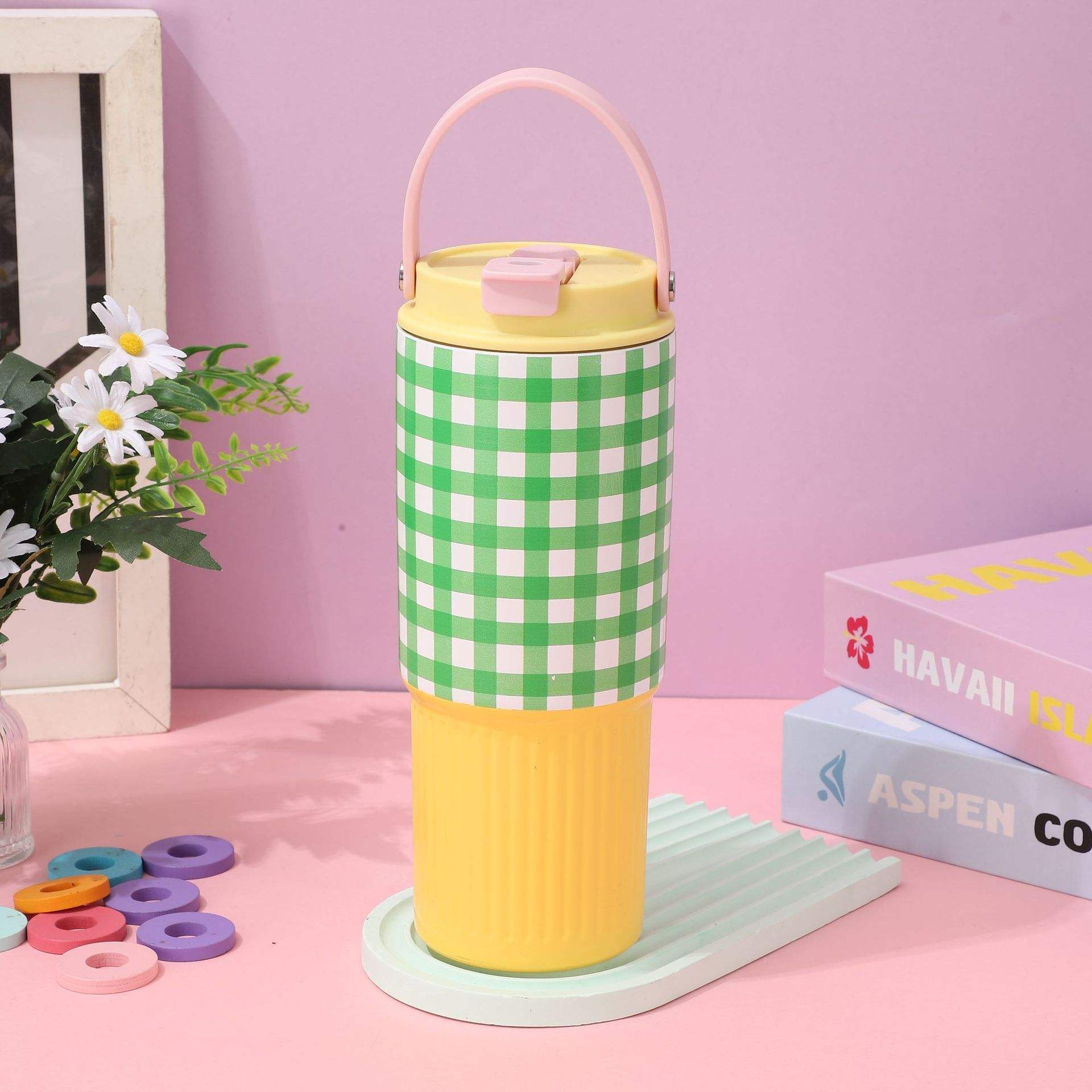 Green and white grid