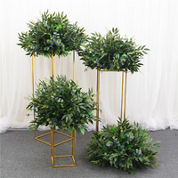S-A7606 2 pièces/ensemble Décoration d'arche de mariage en plein air, feuilles de saule vertes, plantes d'eucalyptus, rangée florale suspendue, accessoires de scène