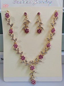 Set di Collana e Orecchini in Stile Europeo HY, Anello Nuziale a Forma di Fiore di Prugna con Diamanti Colorati sulla Catena per la Clavicola - Product Image 5