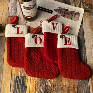 Chaussette de Noël classique rouge à lettres, tricotée, pour la Chine, décoration festive de Noël - Product Image 2